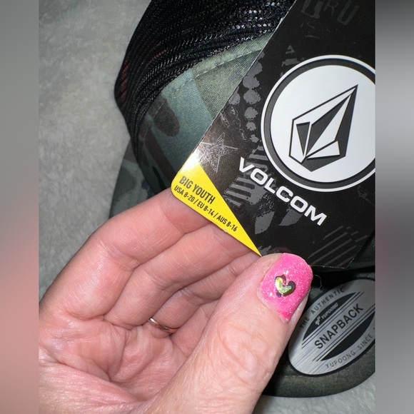 NWT Boys Volcom Hat - Picture 5 of 6